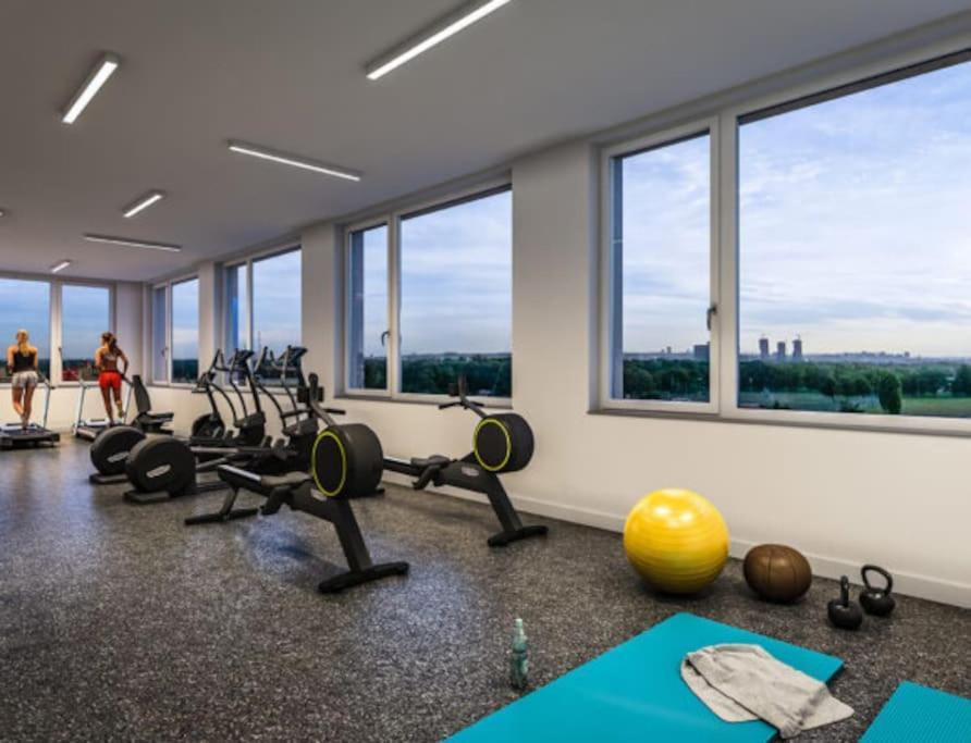 Urban Oasis: Stylische Wohnung Wien Eksteriør billede
